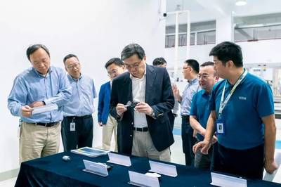 上汽集團(tuán)黨委書(shū)記、董事長(zhǎng)陳虹一行深入市場(chǎng)調(diào)研，共話產(chǎn)業(yè)發(fā)展新機(jī)遇